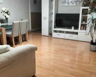 Living room of Flat for sale in  Albacete Capital  with Air Conditioner, Heating and Balcony