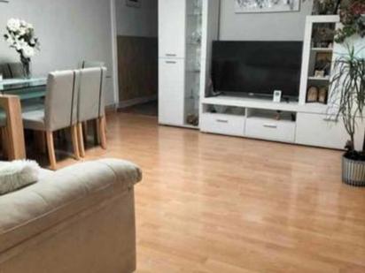 Sala d'estar de Pis en venda en  Albacete Capital amb Aire condicionat, Calefacció i Balcó