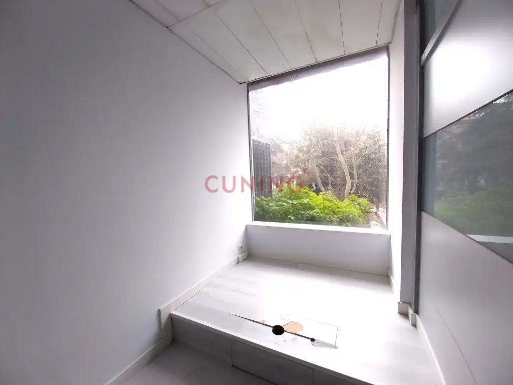 Habitación de Local en venta en Cáceres