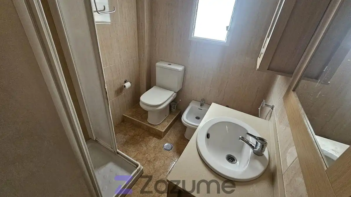 Flat for rent in Calle Pintor Joaquín, San Antón