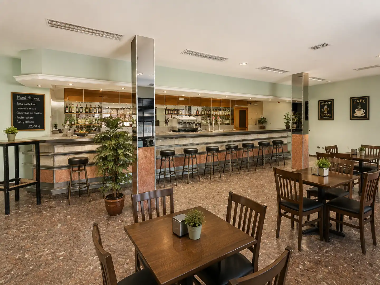 Local commercial à vendre à C8G2+P5 Aliseda, Spain, imagen 8