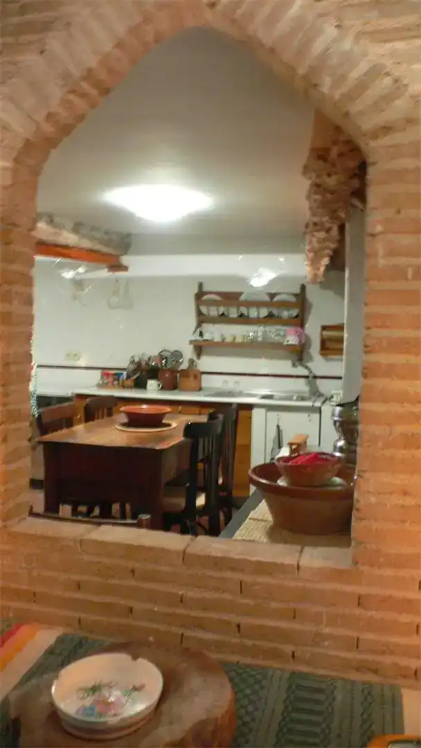 Cuina de Finca rústica en venda en Sienes amb Balcó