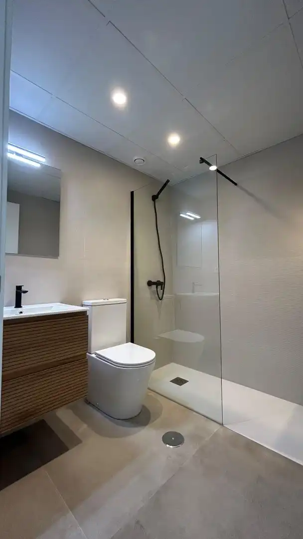 Baño de Casa adosada en venta en Pilar de la Horadada con Calefacción, Jardín privado y Terraza
