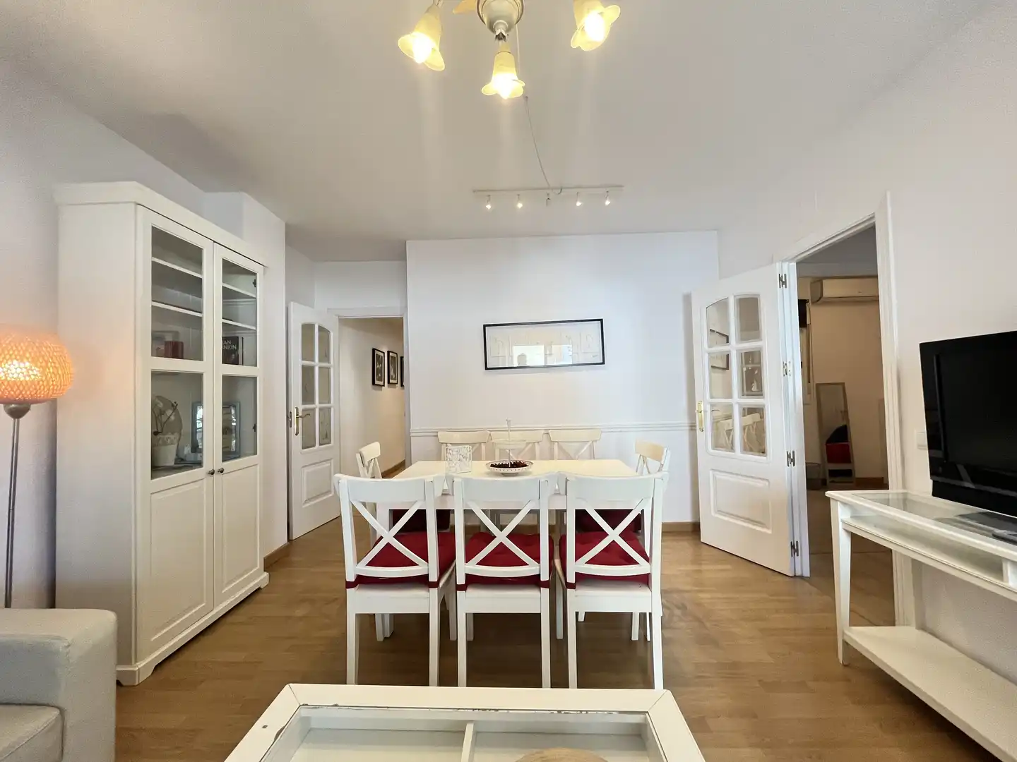 Comedor de Piso de alquiler en Madrid con Aire acondicionado, Terraza y Amueblado