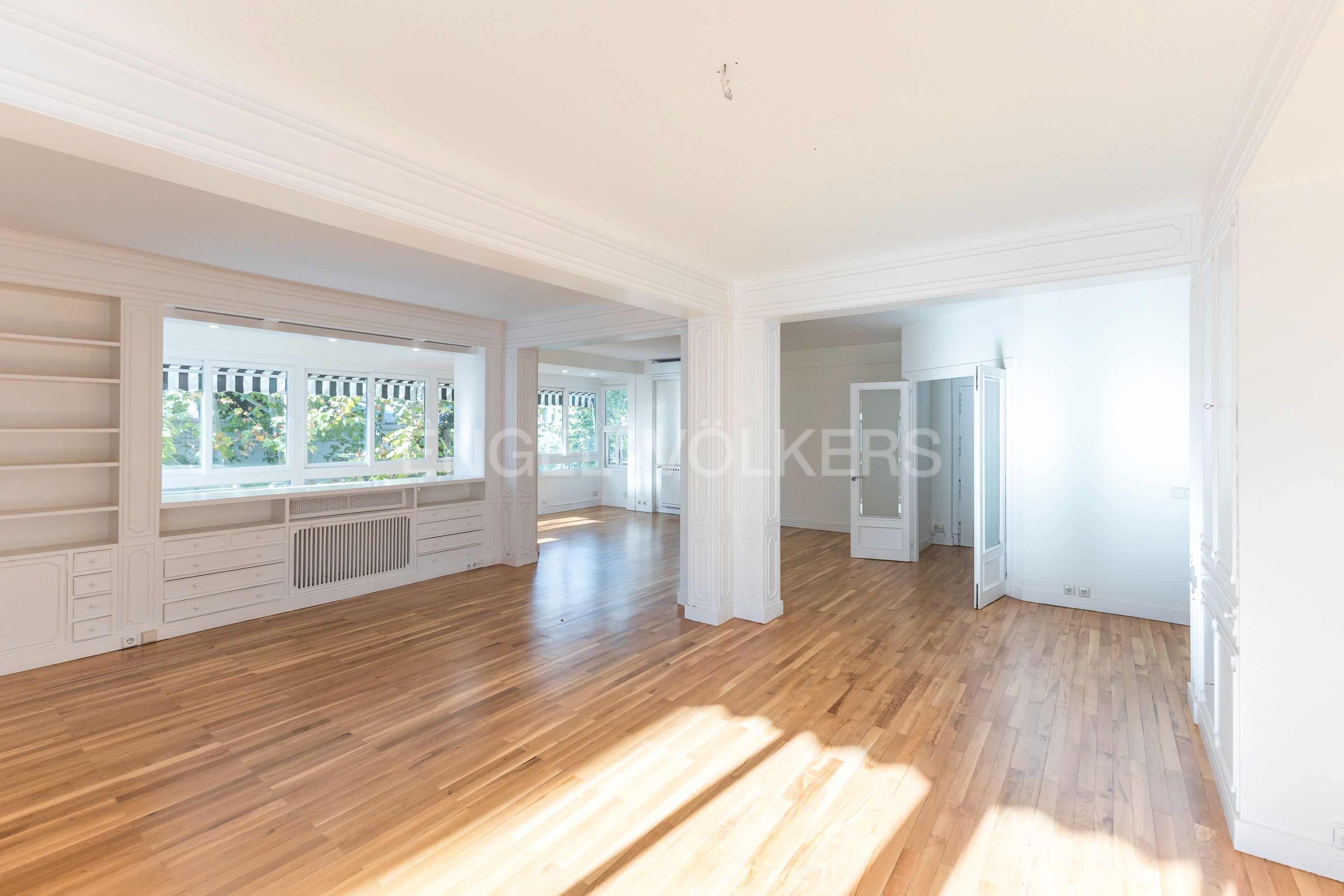 Vista exterior de Apartamento en venta en  Madrid Capital con Aire acondicionado, Calefacción y Jardín privado