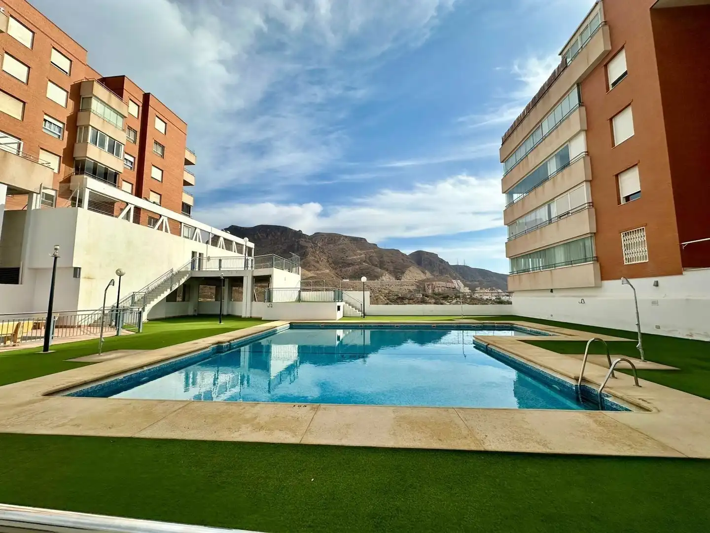 Swimming pool of Attic for rent in Aguadulce