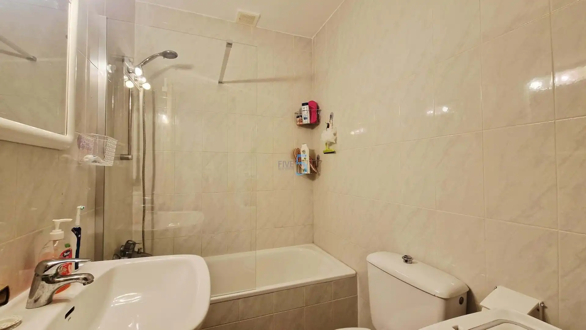 Baño de Casa adosada en venta en Cartagena con Aire acondicionado, Calefacción y Terraza