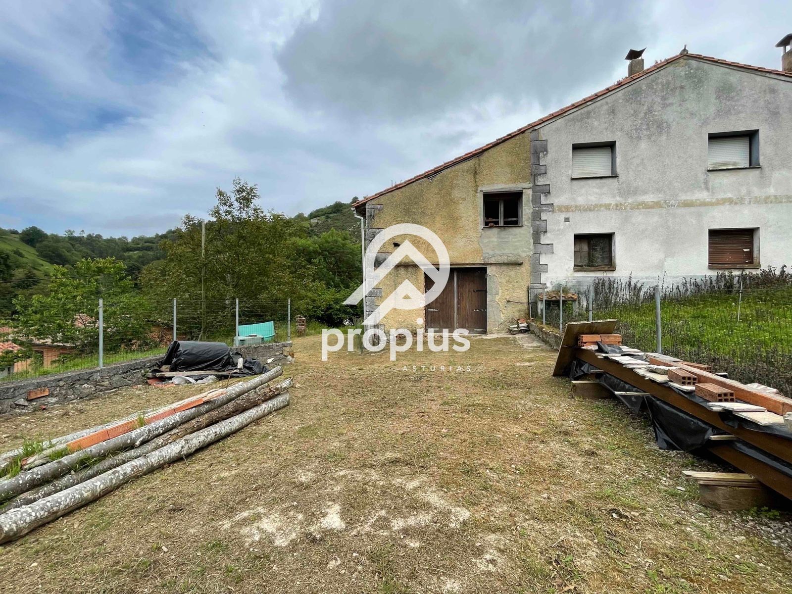 Casa adosada en venda en Llanes amb Jardí privat i Terrassa