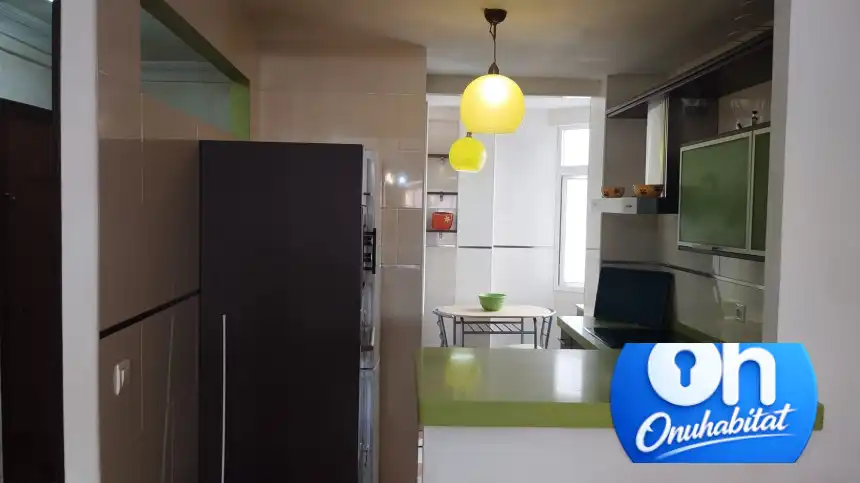 Cuina de Pis en venda en Huelva amb Aire condicionat, Moblat i Balcó