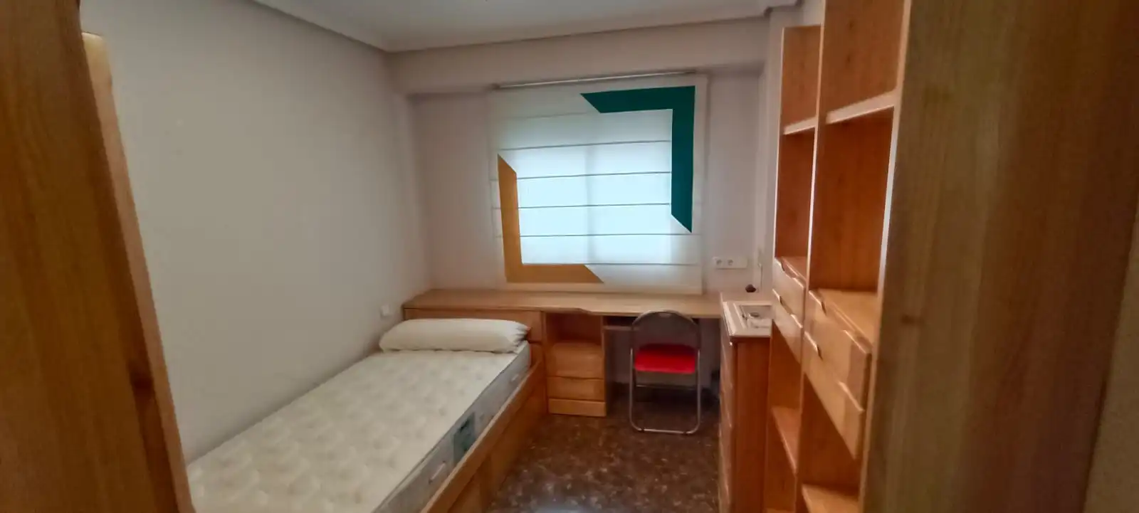 Dormitori de Pis en venda en Tavernes Blanques amb Balcó