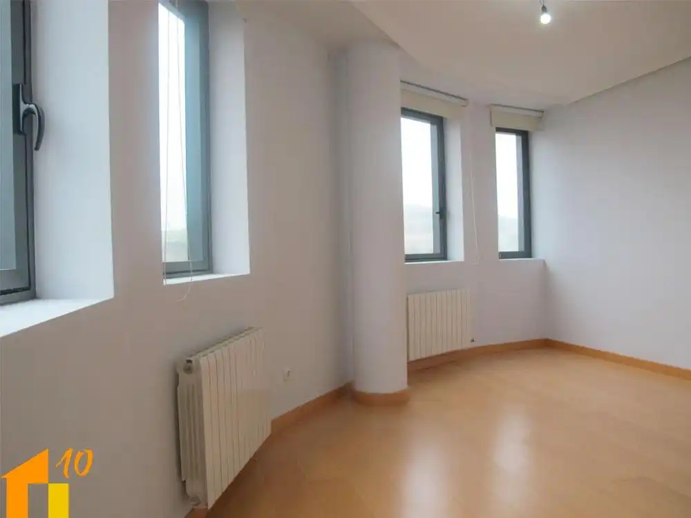 Habitación de Piso de alquiler en Burgos con Calefacción y Trastero