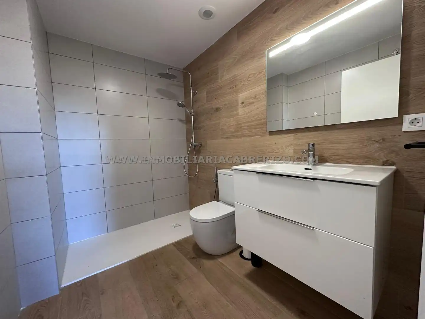 Bathroom of Apartments for sale in Berriozar  with Heating, Terrace and Storage room