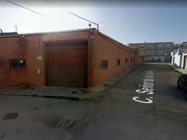 Local comercial de lloguer a Mengíbar