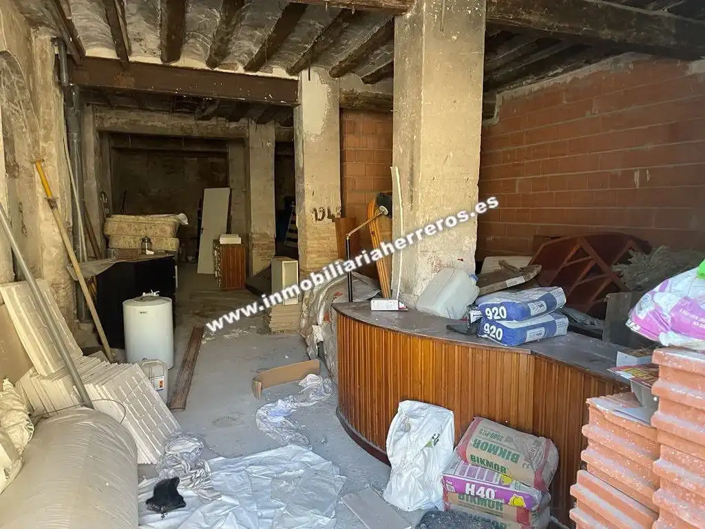 Business premises for sale in sagasta, imagen 3