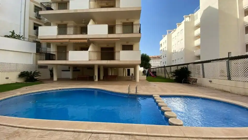 Schwimmbecken von Wohnungen zum Verkauf in Dénia mit Klimaanlage, Heizung und Terrasse