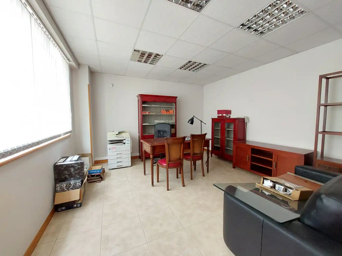 Office for rent in Camargo