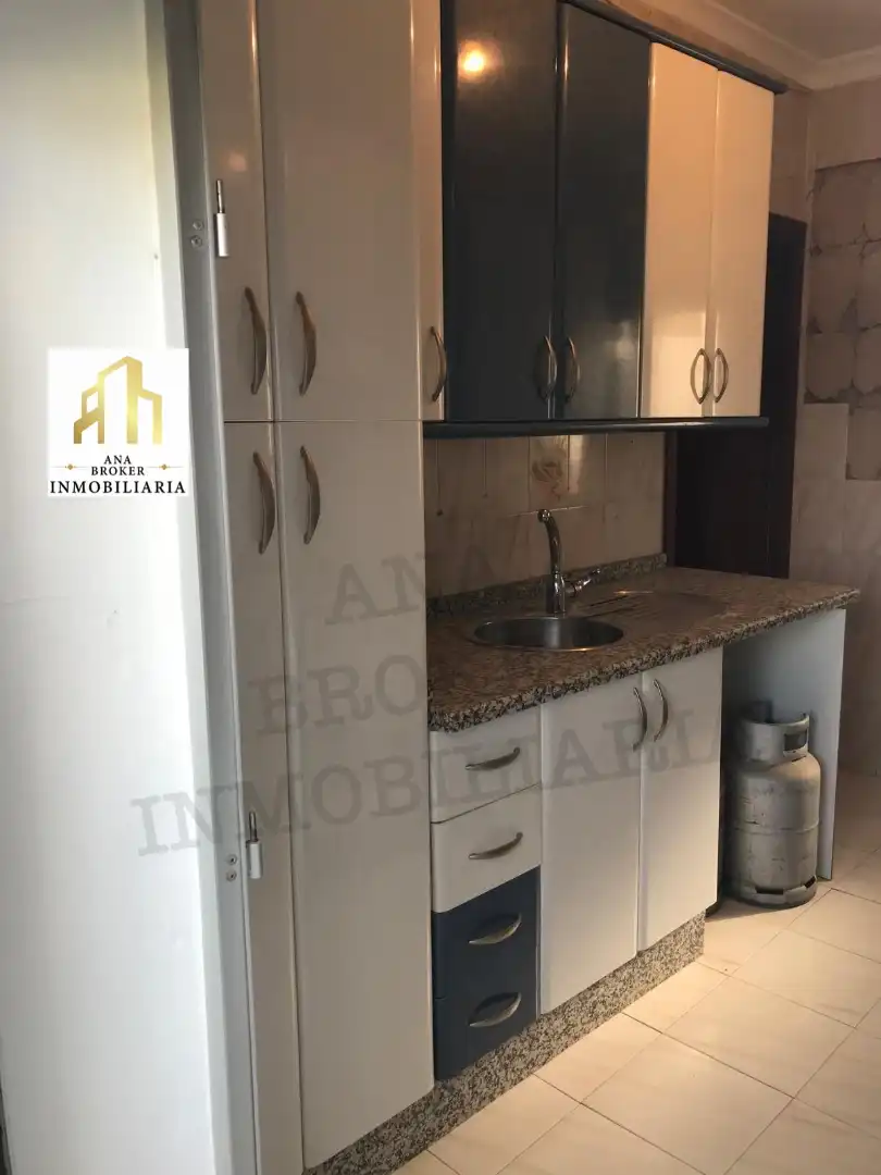 Cocina de Apartamento en venta en Cortes de la Frontera con Amueblado