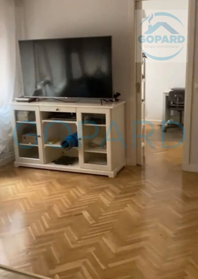 Living room of Flat for rent in  Madrid Capital  with Heating, Furnished and Oven