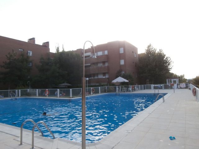 Piscina de Pis en venda en Pozuelo de Alarcón amb Aire condicionat, Calefacció i Jardí privat