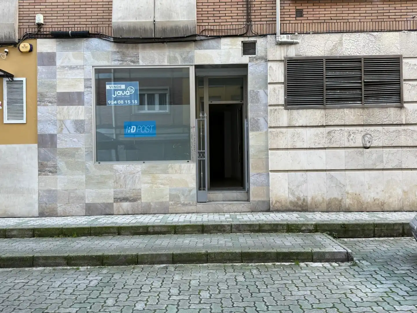 Local comercial en venta en Avilés - Pasaje de Las Artes