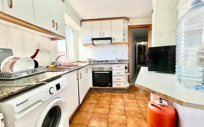 Kitchen of Flat to share in Xirivella  with Furnished