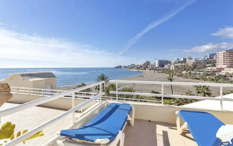 Dormitori de Dúplex de lloguer en Benalmádena amb Aire condicionat, Calefacció i Terrassa