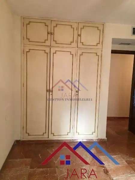 Habitación de Piso de alquiler en Jerez de la Frontera con Aire acondicionado, Terraza y Amueblado