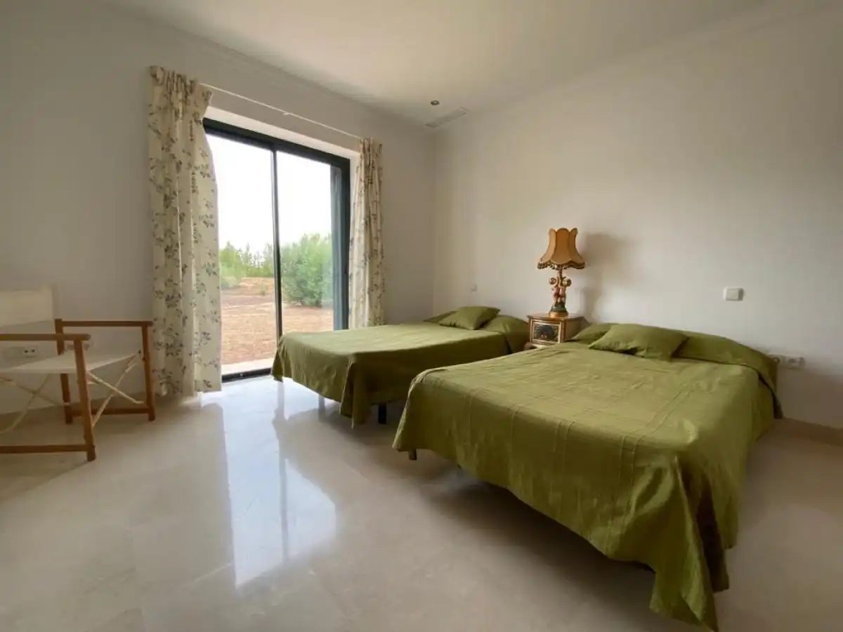 Dormitori de Casa o xalet en venda en Arcos de la Frontera amb Aire condicionat, Calefacció i Jardí privat