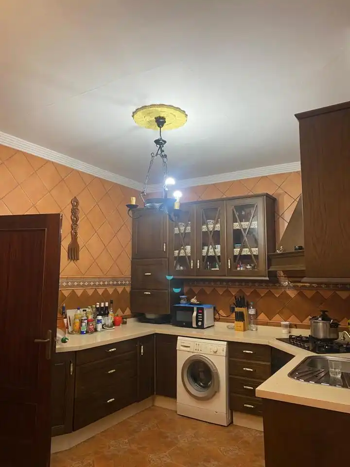 Cuina de Casa o xalet en venda en Dos Hermanas amb Aire condicionat, Jardí privat i Piscina