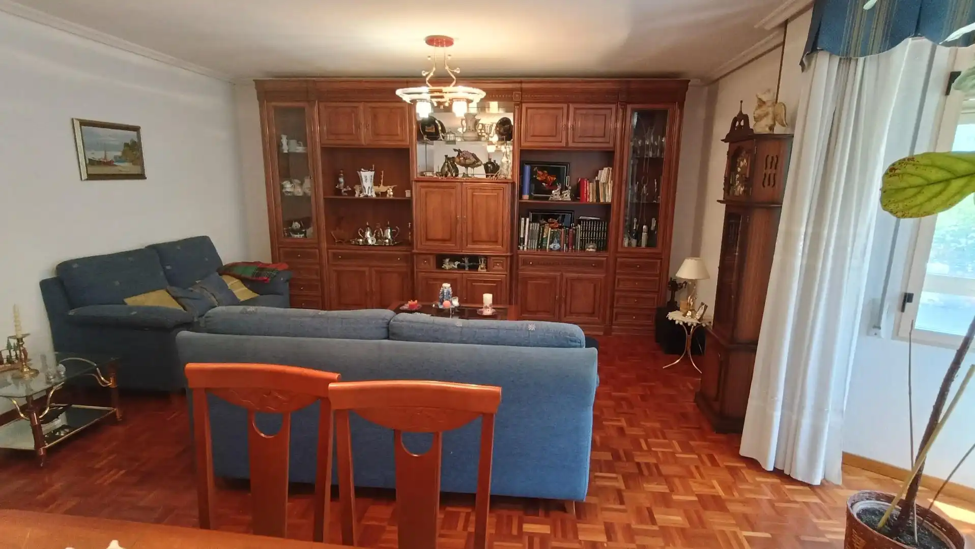 Sala de estar de Piso en venta en Burgos con Calefacción, Terraza y Trastero