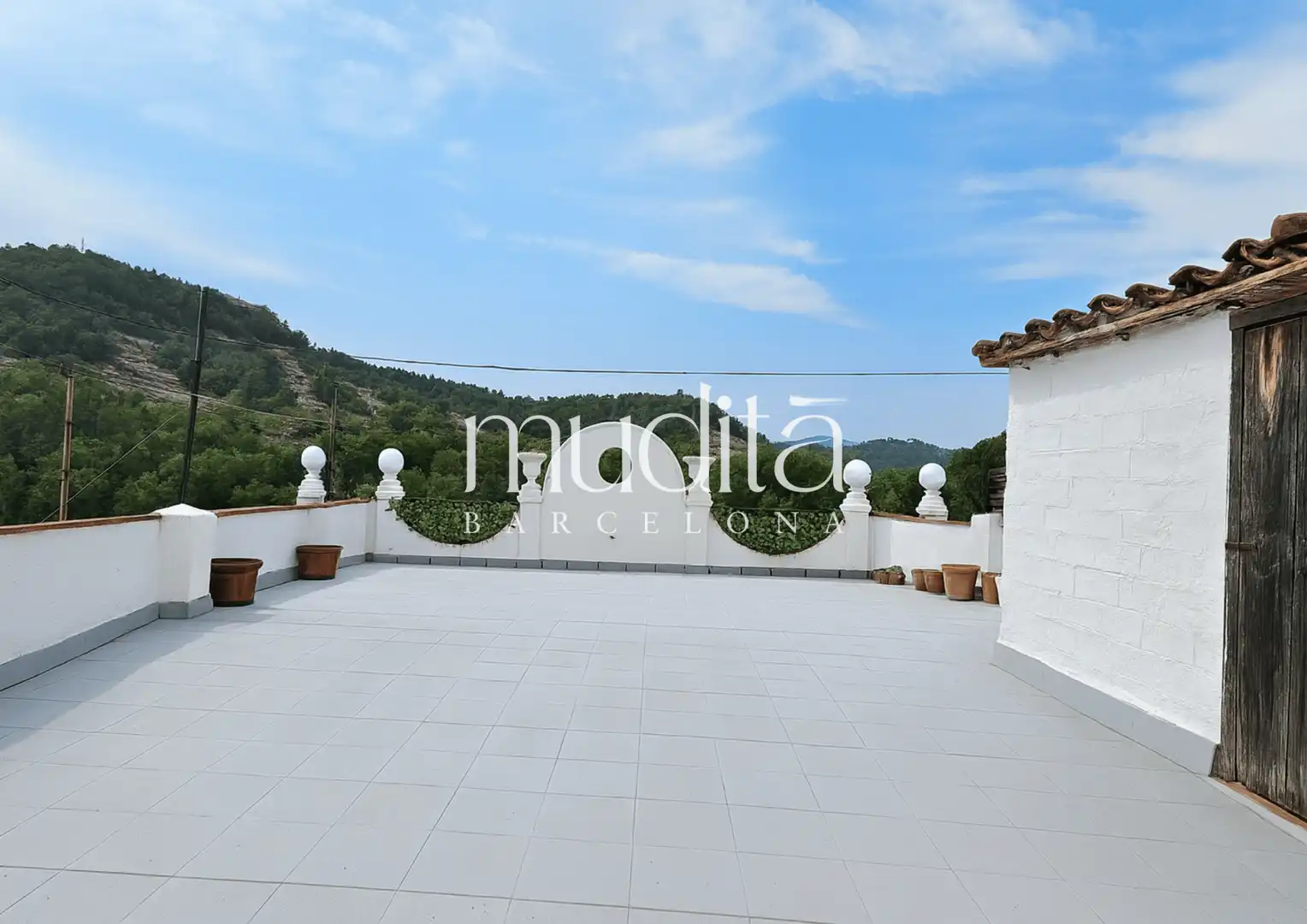 Terrassa de Apartament en venda en Sant Quirze de Besora amb Forn i Balcó