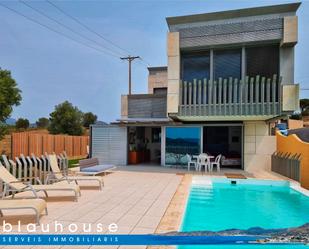 Swimming pool of House or chalet for sale in Llançà  with Air Conditioner, Heating and Private garden