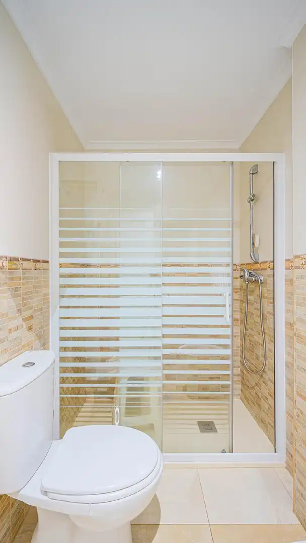 Bany de Apartament en venda en Torrevieja amb Moblat i Balcó