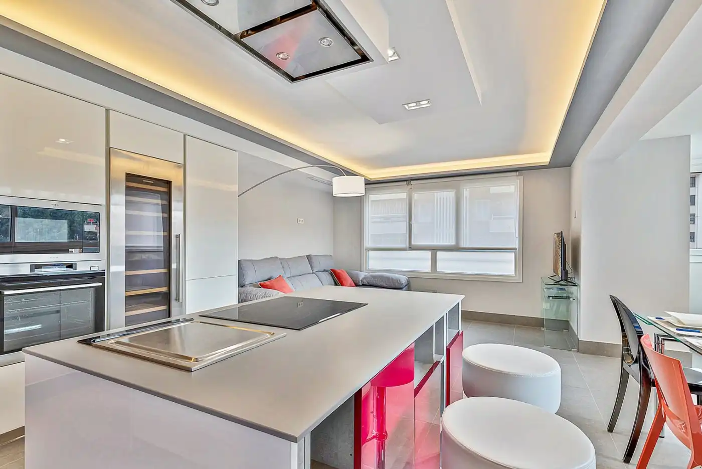 Flat for rent in Avenida DEL MAR, 7, Playa Bajadilla - Puertos