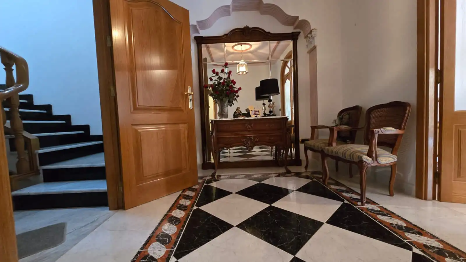 Casa adosada en venda en Oliva amb Terrassa i Moblat