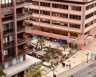 Vista exterior de Àtic en venda en Alicante / Alacant amb Aire condicionat, Terrassa i Moblat