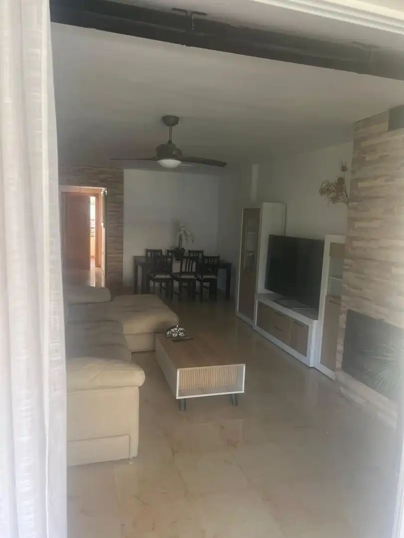 Sala de estar de Apartamento de alquiler en Marbella con Aire acondicionado, Terraza y Trastero