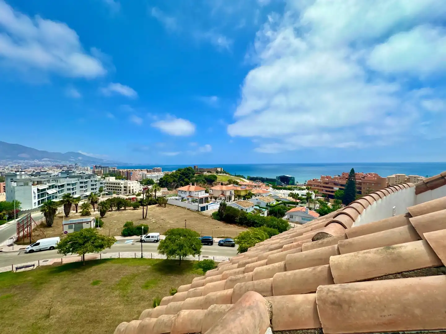 Ático con ascensor en venta en Castillo Sohail - Myramar, imagen 2