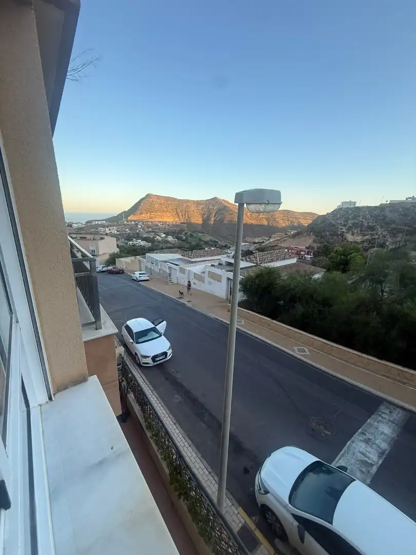 Apartment for sale in Calle de las Higueras 83, imagen 2