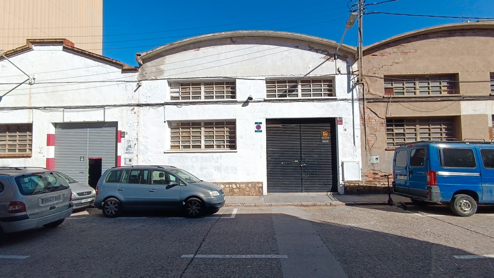 Vista exterior de Nau industrial en venda en Reus