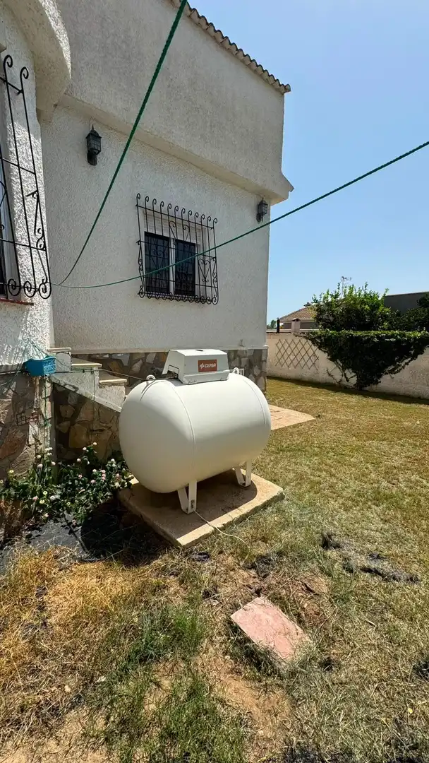 Jardí de Casa adosada en venda en Torrevieja amb Aire condicionat, Calefacció i Terrassa