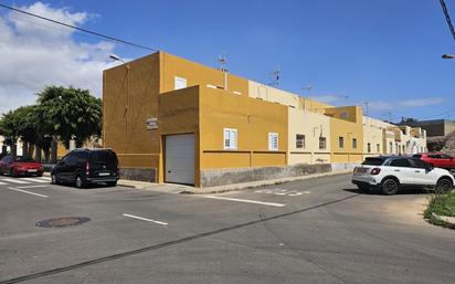 Vista exterior de Dúplex en venda en San Bartolomé de Tirajana amb Terrassa i Moblat