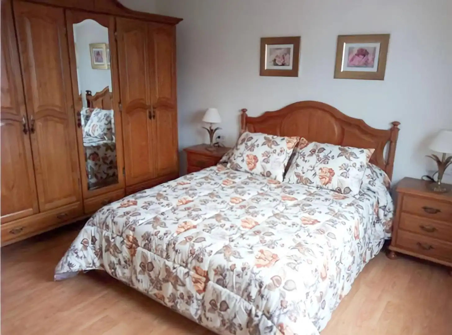 Dormitori de Casa o xalet en venda en A Pobra do Caramiñal amb Moblat