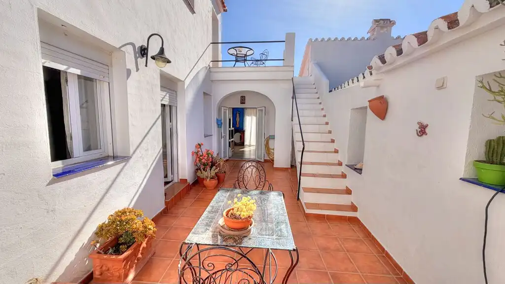 Terrassa de Finca rústica en venda en Vélez-Málaga amb Aire condicionat, Jardí privat i Terrassa
