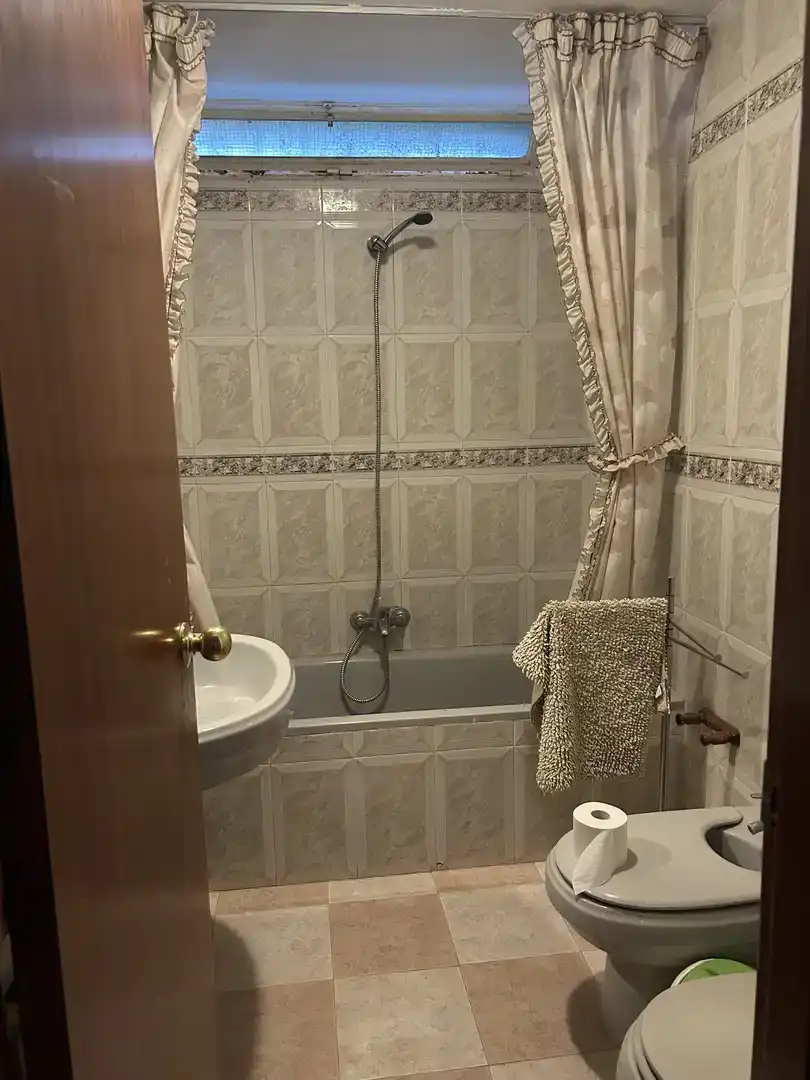 Bany de Casa o xalet en venda en Monachil