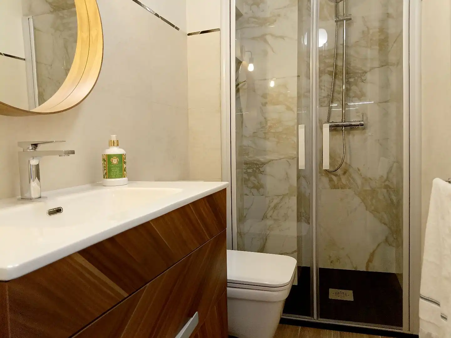 Bathroom of Flat for rent in Campoamor - Altozano