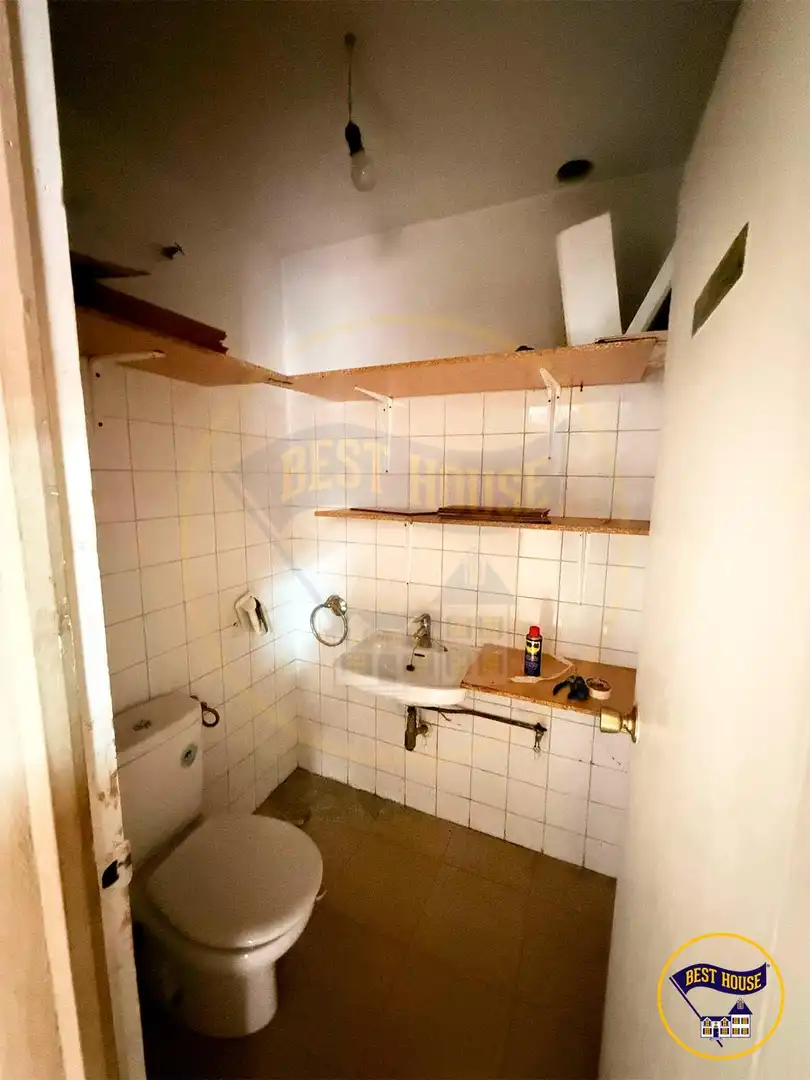 Local en venta en Calle de Barcelona, Reyes Católicos - Paseo San Antonio