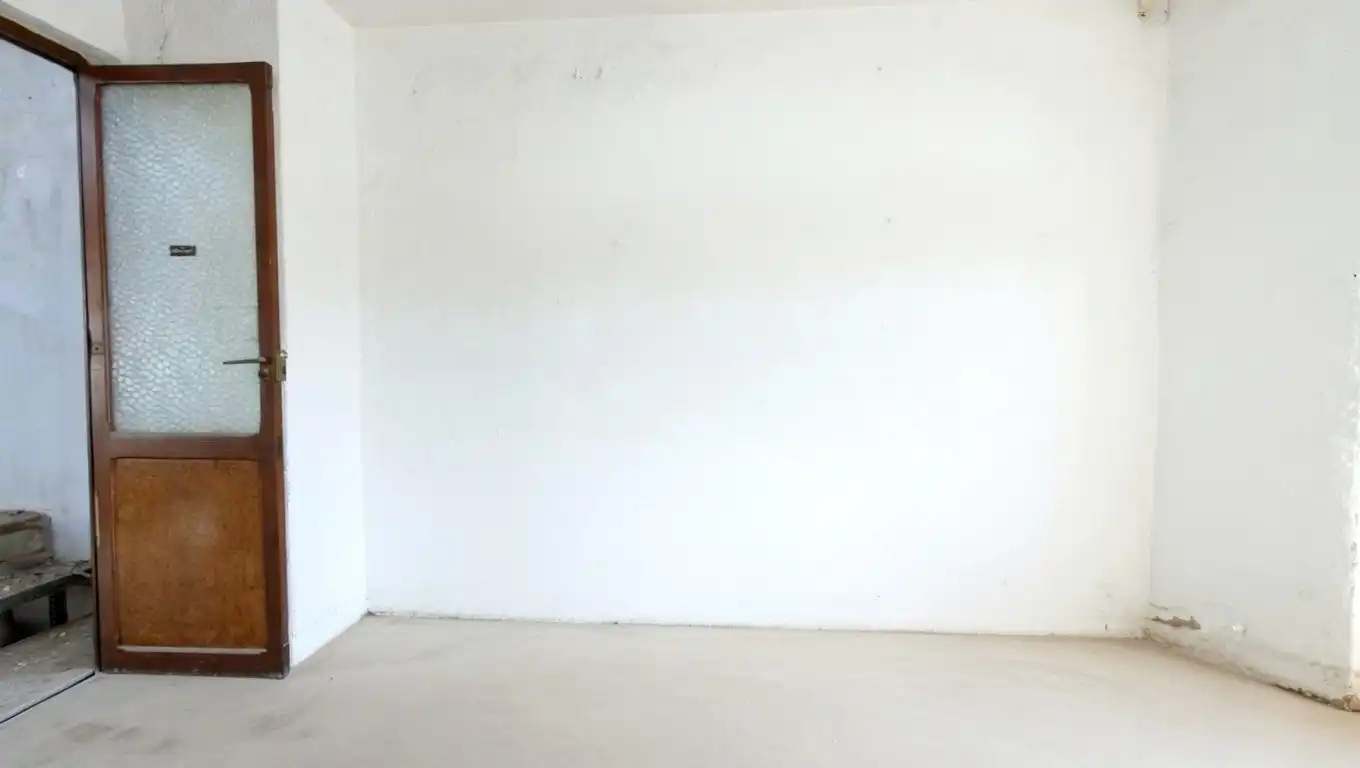 Schlafzimmer von Fabrikhallen zum Verkauf in Puçol