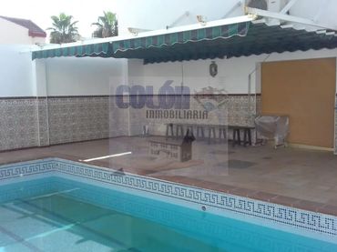 House with balcony for sale in Martos