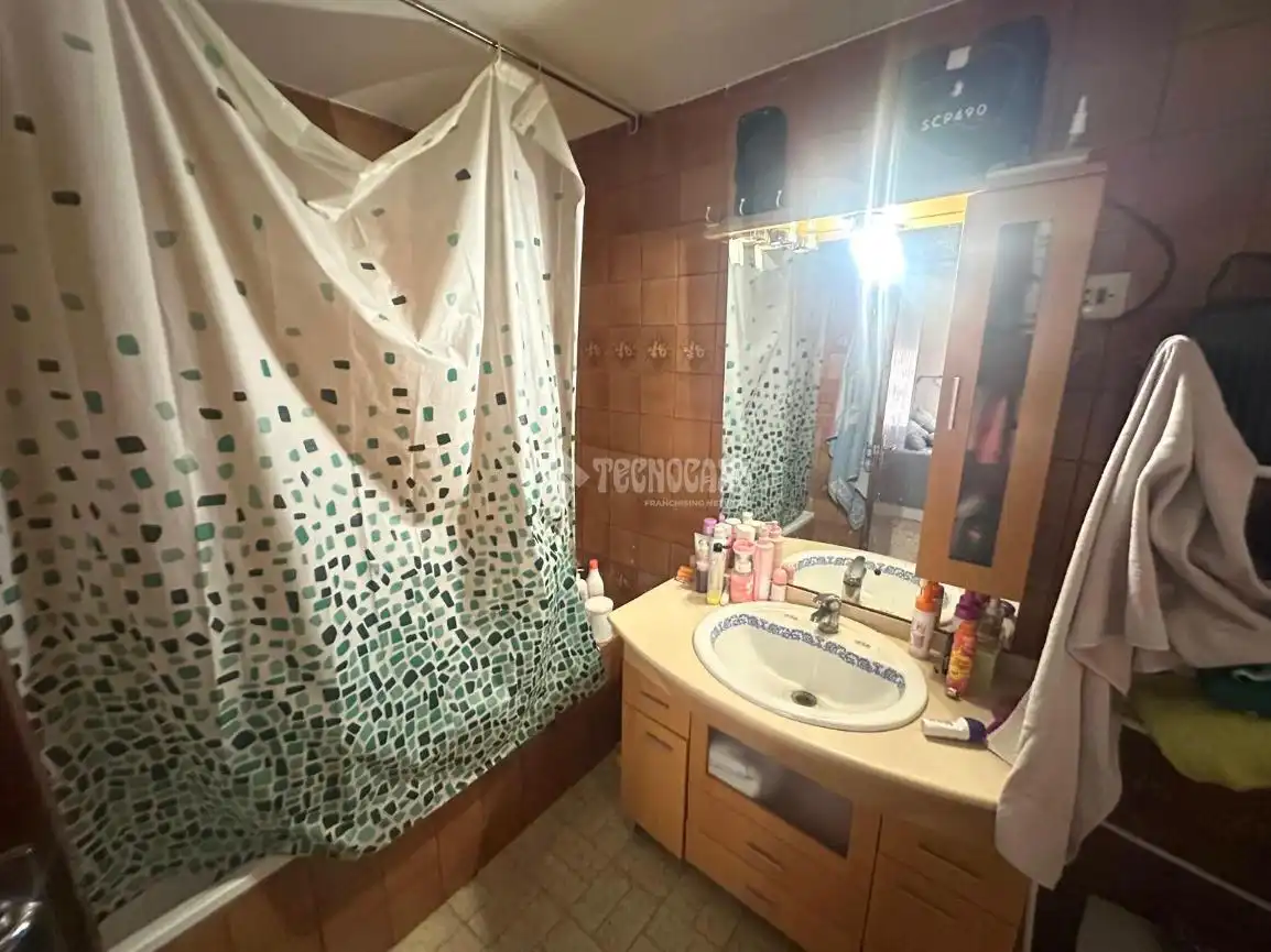 Bathroom of Houses for sale in Jódar, Jaén